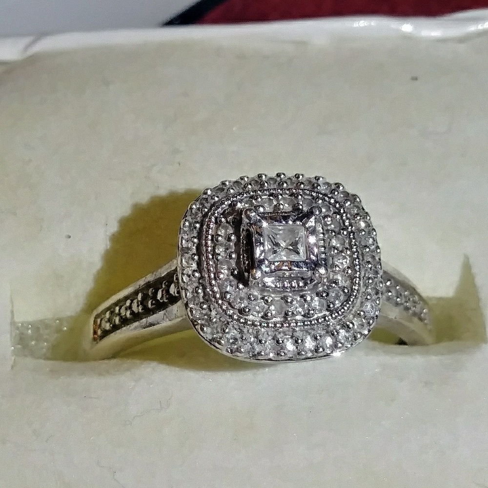 Diamond ring